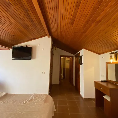 Sualti Otel Ayvalik